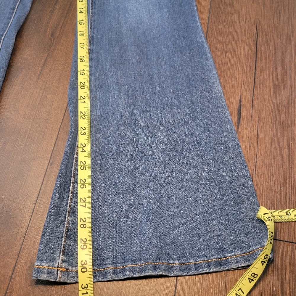 NWT Abound Mid Rise Flare Jean Med Dark Wash Womens Size 31 - Picture 12 of 14